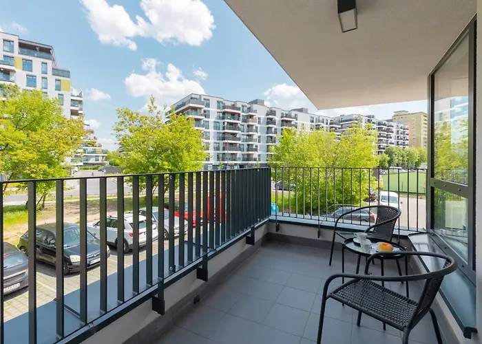 Modern Family With Parking By Renters * Warszawa